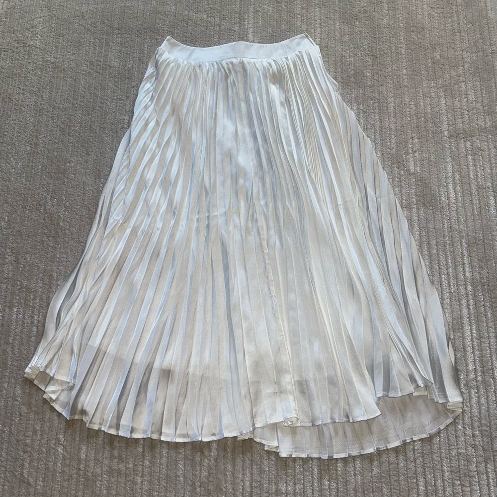 Elegant White A-Line Skirt